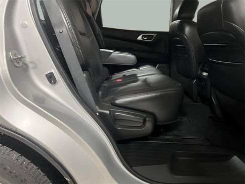Used 2013 Nissan Pathfinder SL w/ SL Premium Pkg image 32