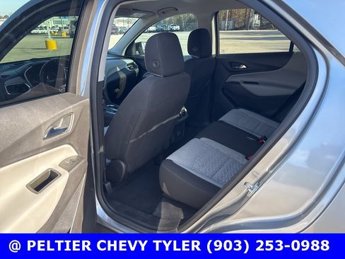 Used 2024 Chevrolet Equinox LS w/ LS Convenience Package image 17