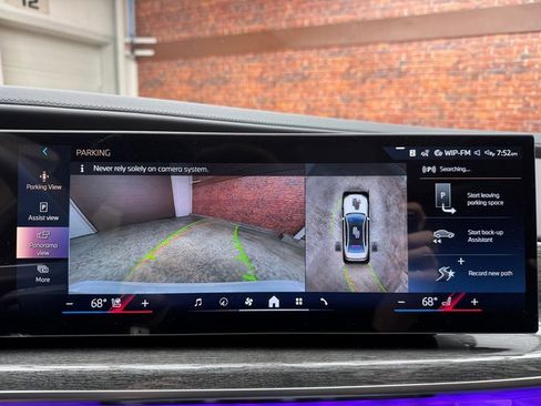 Used 2025 BMW i7 xDrive60 image 20