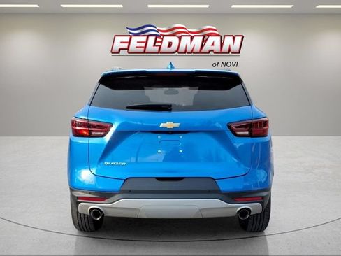 Used 2024 Chevrolet Blazer LT w/ Convenience Package FWD image 4