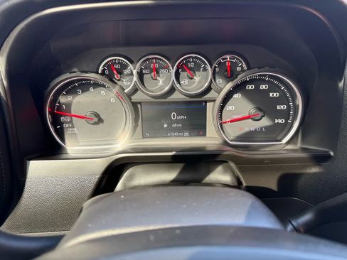 Used 2021 Chevrolet Silverado 1500 LT Trail Boss w/ Convenience Package II image 19