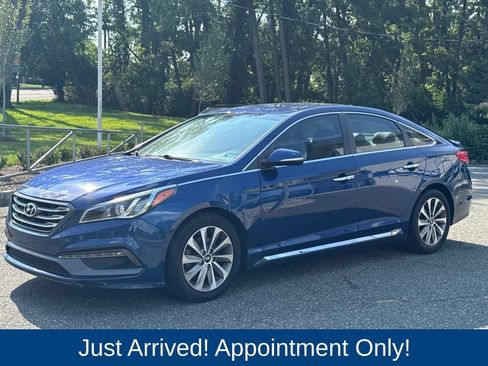 Used 2015 Hyundai Sonata Sport w/ Option Group 04 FWD image 3