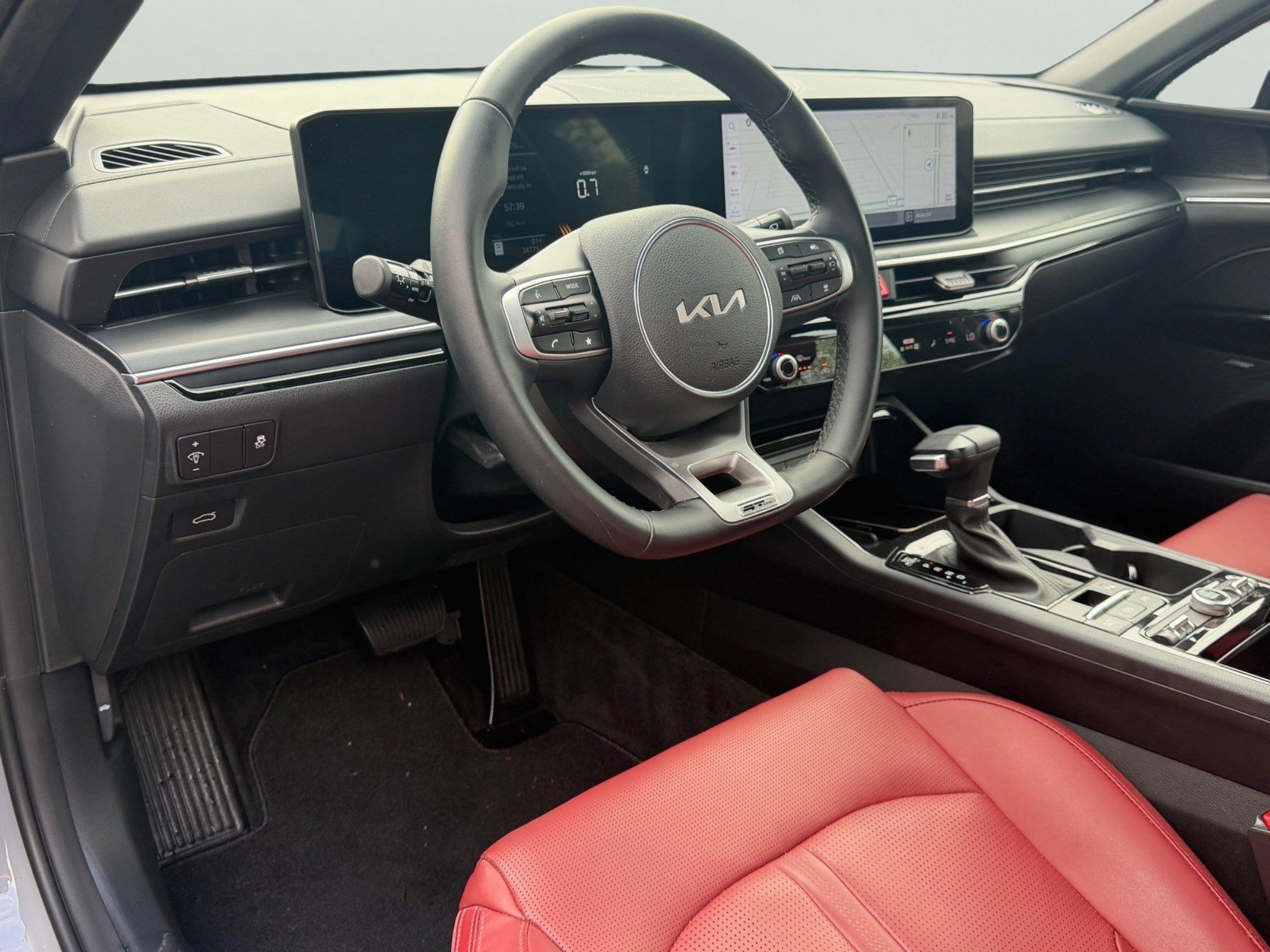 Used 2025 Kia K5 GT-Line w/ GT-Line Premium Package FWD image 18