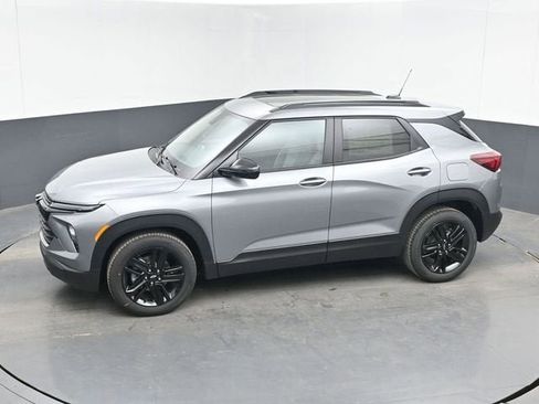 New 2026 Chevrolet TrailBlazer LT w/ Midnight Edition FWD image 35