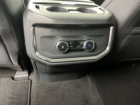New 2025 Ford Expedition Max Active image 12