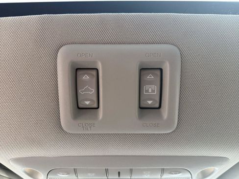 Used 2024 Nissan Murano Platinum AWD/4WD image 17