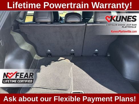 Used 2025 Jeep Compass Latitude image 25