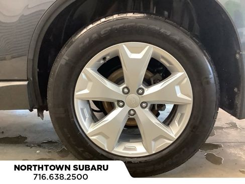 Used 2014 Subaru Forester 2.5i Touring AWD/4WD image 24