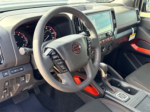 New 2026 Nissan Frontier PRO-4X w/ Pro-4x Convenience Package image 18