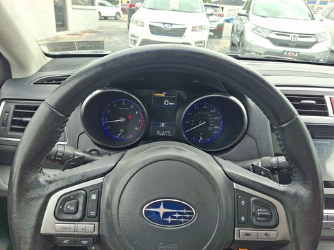 Used 2016 Subaru Outback 2.5i Premium AWD/4WD image 18