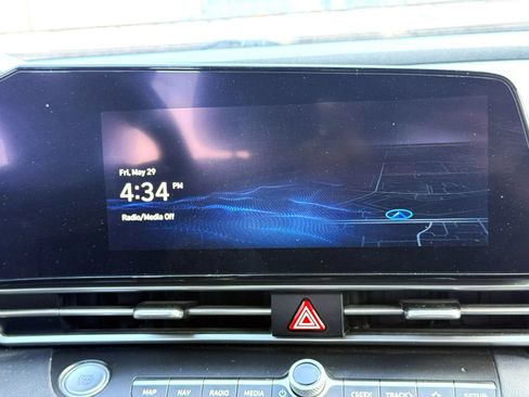 Used 2023 Hyundai Elantra SEL w/ Convenience Package FWD image 16