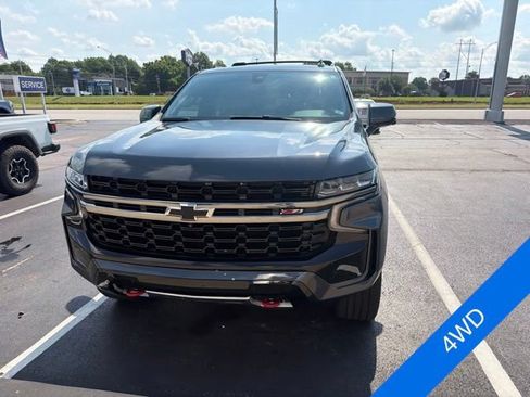Used 2021 Chevrolet Tahoe Z71 w/ Z71 Signature Package AWD/4WD image 2