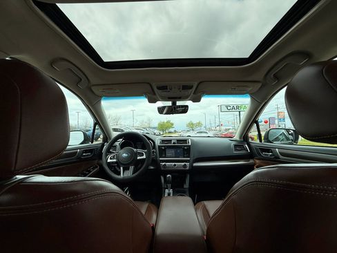 Used 2017 Subaru Outback 3.6R Touring image 22