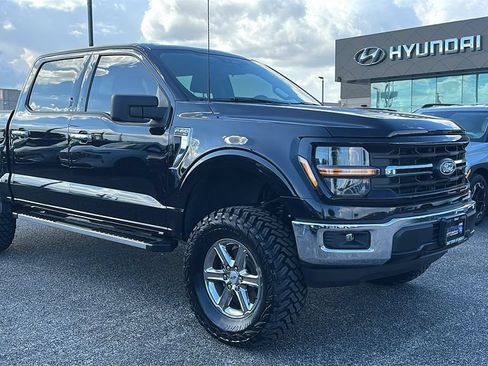 Used 2025 Ford F150 XLT w/ Equipment Group 301A Standard RWD image 17