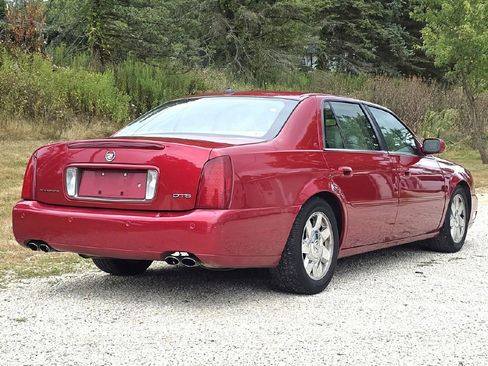 Used 2003 Cadillac De Ville DTS w/ Premium Luxury Package image 9
