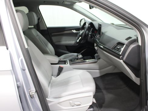 Used 2022 Audi Q5 2.0T Premium w/ Convenience Package AWD/4WD image 26