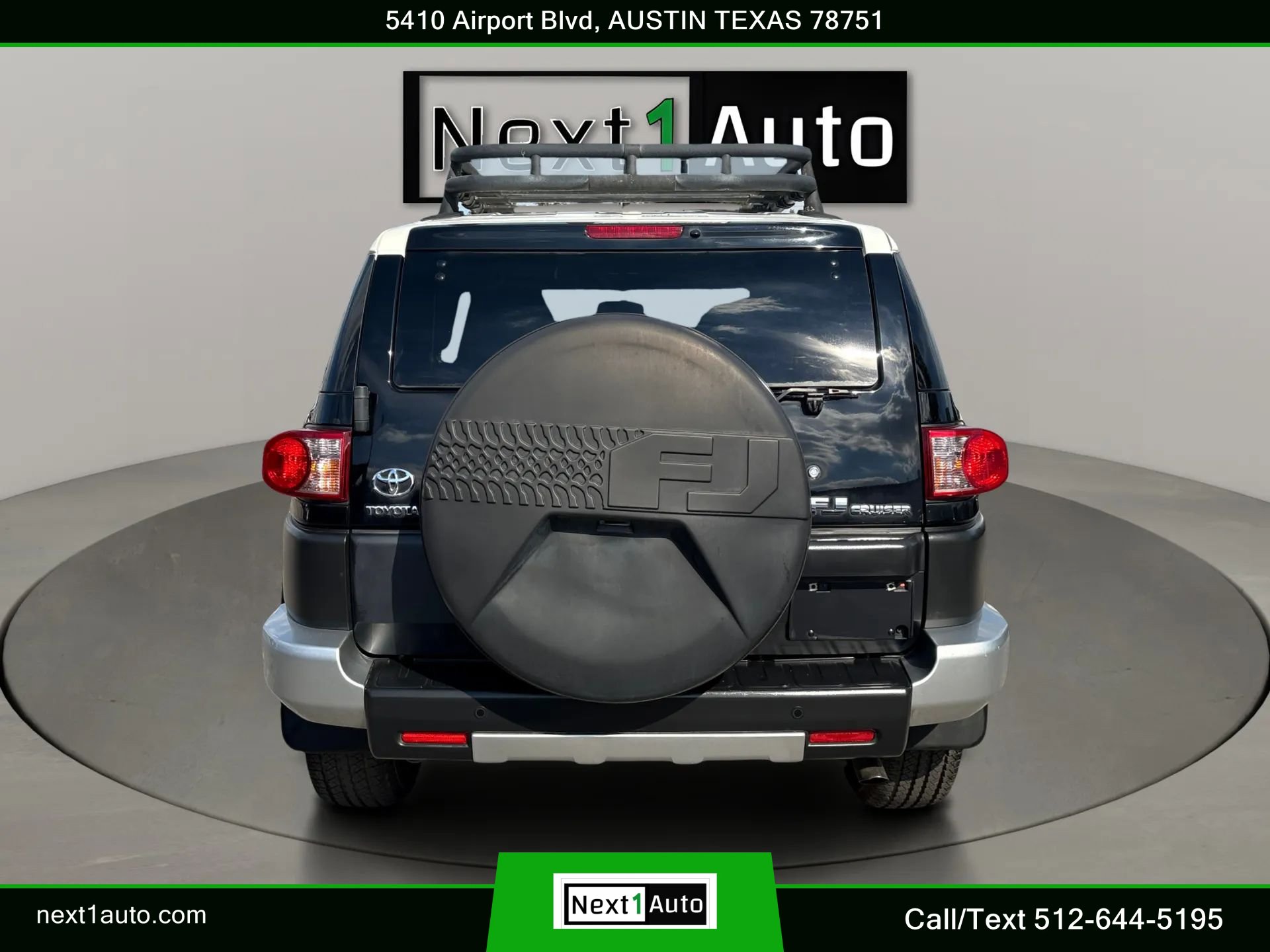 Used 2011 Toyota FJ Cruiser 2WD w/ Upgrade Pkg image 14