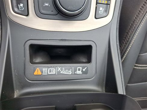 Used 2022 GMC Terrain Denali w/ Denali Premium Package image 29