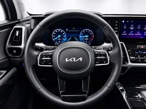 Used 2023 Kia Sorento SX AWD/4WD image 34