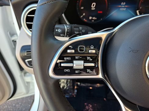 Certified 2022 Mercedes-Benz GLC 300 4MATIC image 21