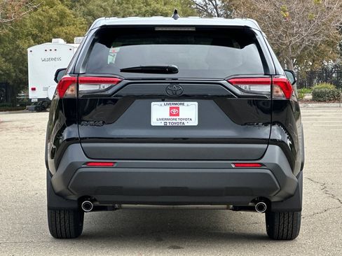 New 2025 Toyota RAV4 LE image 5