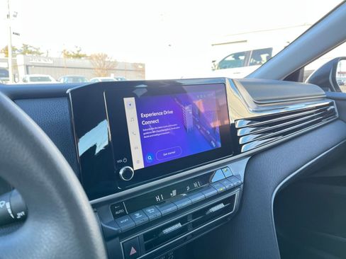 Used 2025 Toyota Camry LE image 21