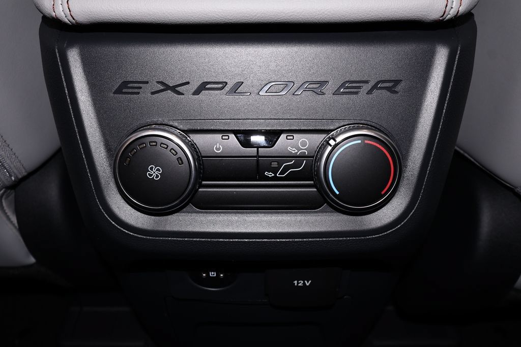 New 2026 Ford Explorer Active w/ Active Comfort Package AWD/4WD image 15