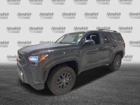 Used 2025 Toyota 4Runner SR5 AWD/4WD image 39