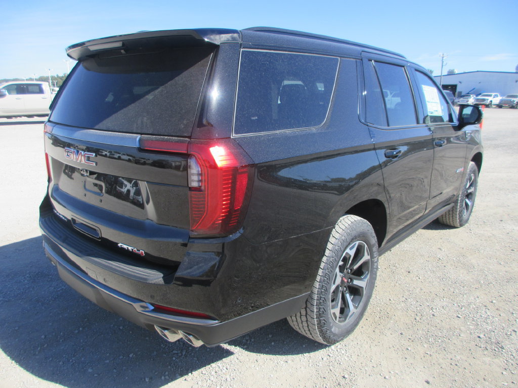 New 2027 GMC Yukon AT4 w/ AT4 Premium Plus Package AWD/4WD image 4
