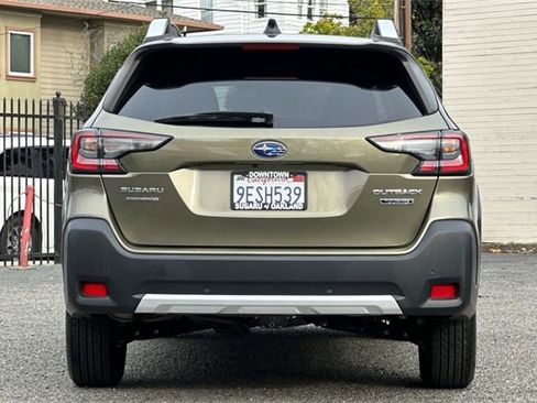 Used 2023 Subaru Outback Touring image 5