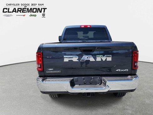 New 2026 RAM 2500 Big Horn AWD/4WD image 17
