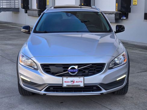 Used 2016 Volvo V60 T5 Cross Country w/ Convenience Package AWD/4WD image 3