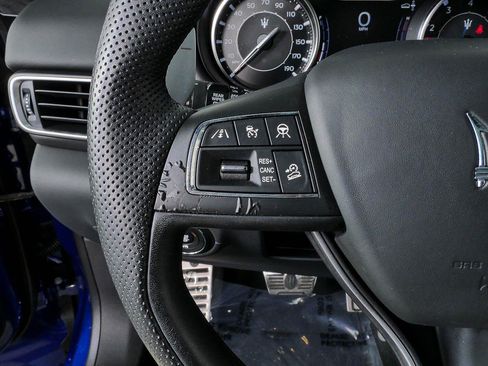 Used 2022 Maserati Levante Modena AWD/4WD image 12