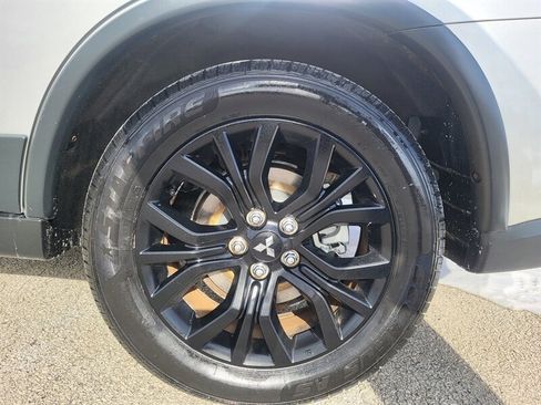 Used 2019 Mitsubishi Outlander LE image 30