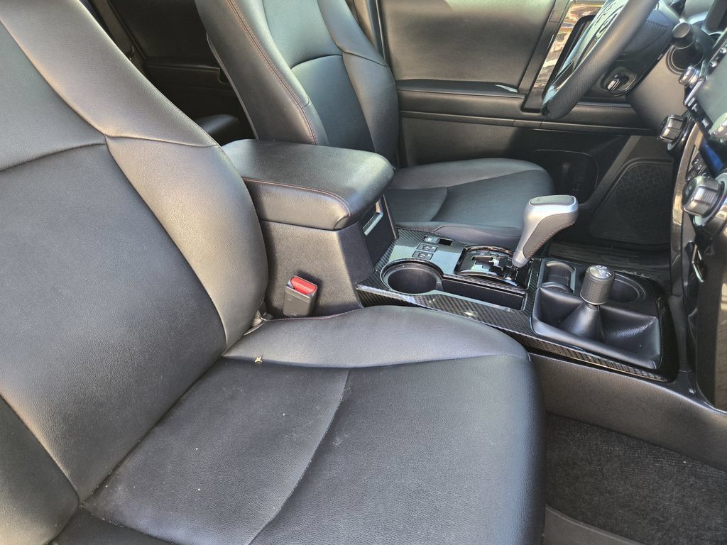 Used 2022 Toyota 4Runner TRD Pro AWD/4WD image 29