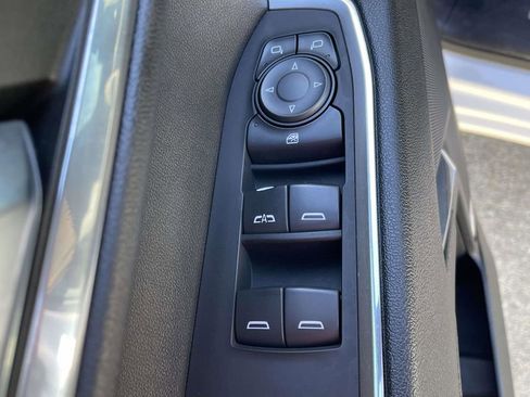 Used 2023 Chevrolet Silverado 1500 LT image 16