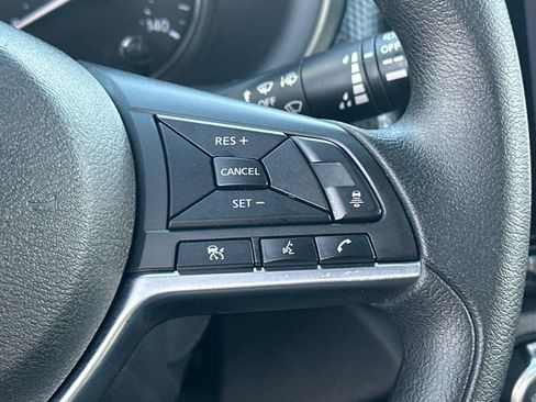 Used 2024 Nissan Kicks SV image 25