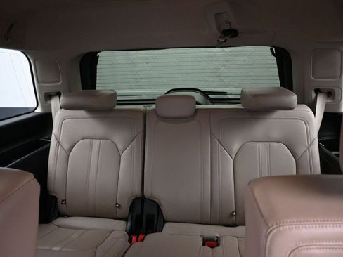Used 2023 Ford Expedition Limited RWD image 16