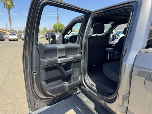 Used 2015 Ford F150 XLT w/ Equipment Group 302A Luxury AWD/4WD image 20