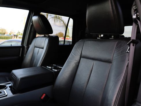 Used 2012 Ford Expedition Limited image 5