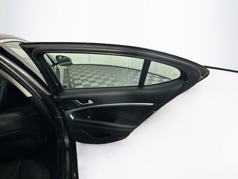 Used 2026 Genesis G70 2.5T RWD image 29
