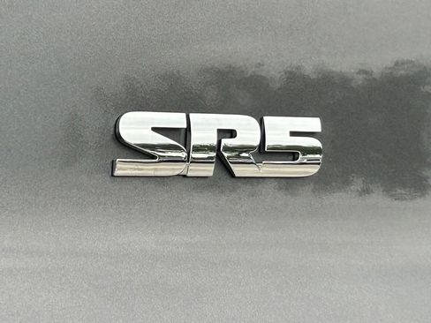 Used 2021 Toyota 4Runner SR5 Premium w/ Moonroof Package AWD/4WD image 22