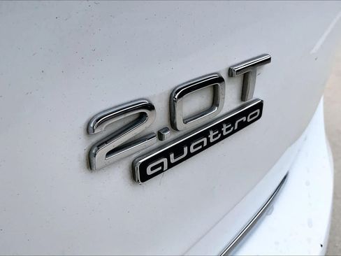 Used 2017 Audi Q5 2.0T Premium Plus w/ Technology Package AWD/4WD image 10