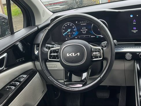 Used 2024 Kia Carnival SX Prestige FWD image 25