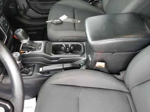 Used 2020 Jeep Wrangler Unlimited Sport image 26