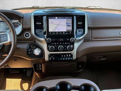 Used 2022 RAM 3500 Laramie AWD/4WD image 8