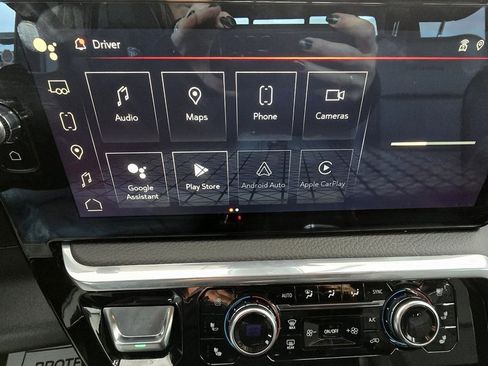 Used 2023 GMC Sierra 1500 Denali w/ Technology Package image 21