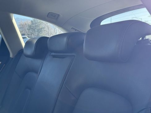 Used 2010 Audi A4 2.0T Premium image 26