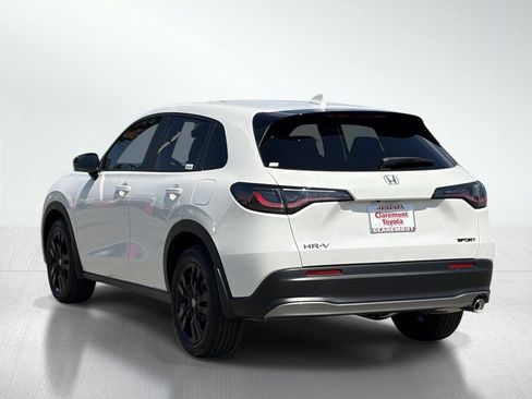 Used 2027 Honda HR-V Sport image 4