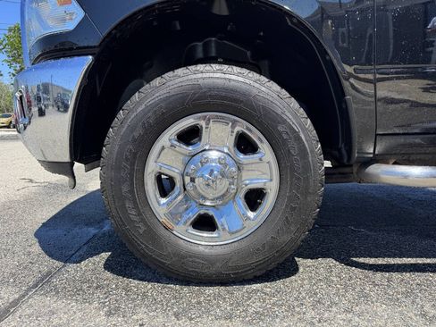 Used 2016 RAM 2500 SLT w/ Snow Chief Group AWD/4WD image 4